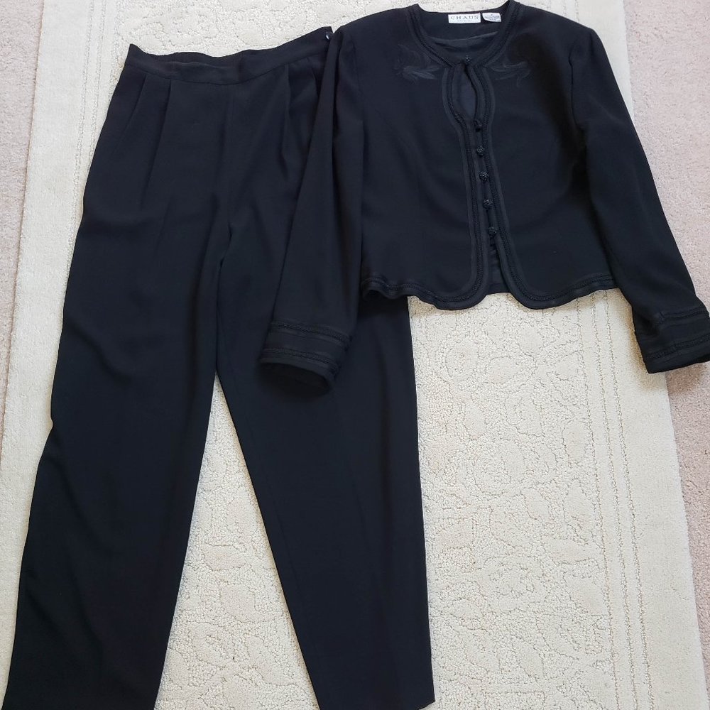 Chaus Stylish Black Pant Suit Sz14 Embellished Jacket Top Vintage